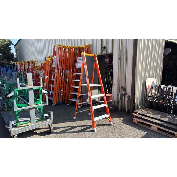 ALLRIGHT HEAVY DUTY 4' ORANGE CARBON FIBER INDUSTRIAL PLATFORM LADDER