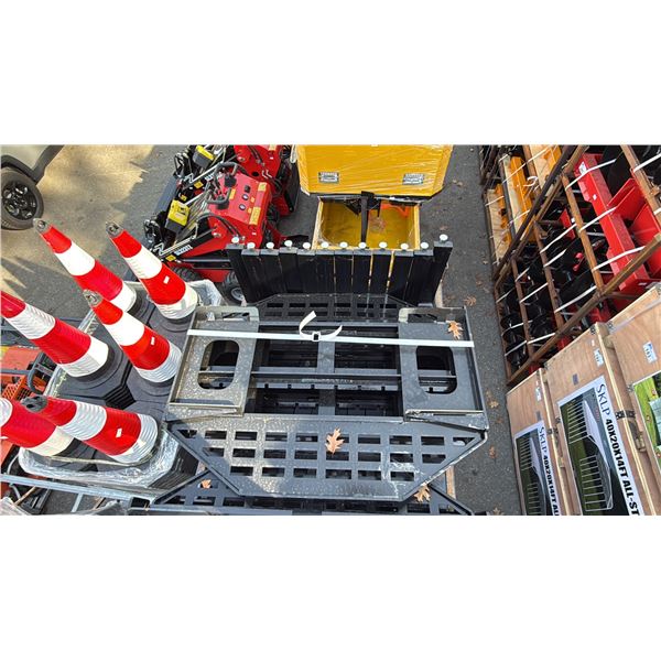 GIYI GY-DHC HYDRAULIC SKID STEER PALLET FORK ATTACHMENT SET WITH RACK & PAIR OF 60  FORKS