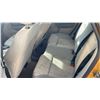 Image 6 : 2009 FORD FOCUS SE, 4DRSD, YELLOW, VIN 1FAHP35N89W136994,