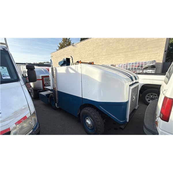 2010 OLYMPIA RESURFACE CORP ICE RESURFACER WHITE VIN GMCCKL14A1188002