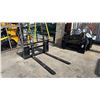 Image 1 : AGT INDUSTRIAL SAII100 SKID STEER PALLET FORK ATTACHMENT WITH 48" FORKS