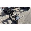 Image 2 : AGT INDUSTRIAL SAII100 SKID STEER PALLET FORK ATTACHMENT WITH 48" FORKS