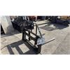 Image 2 : AGT INDUSTRIAL SAII100 SKID STEER PALLET FORK ATTACHMENT WITH 48" FORKS