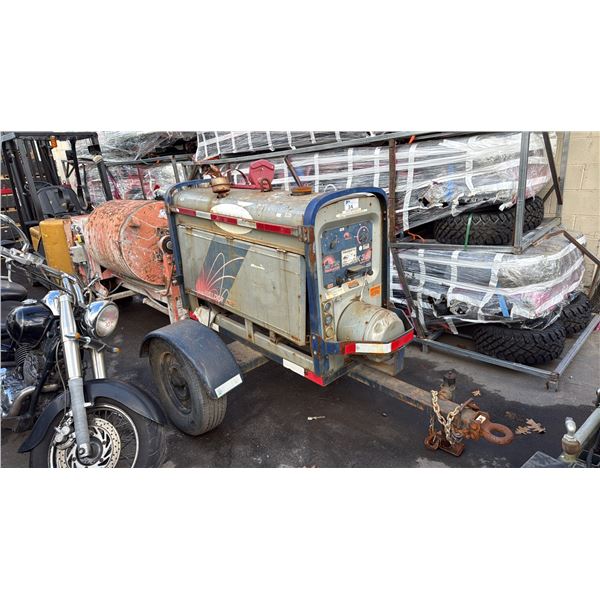 RED-D-ARC D300K 3+3 HEAVY DUTY INDUSTRIAL DIESEL POWERED WELDING POWER SOURCE ON SINGLE AXLE