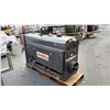 Image 2 : LINCOLN ELECTRIC CLASSIC 300D HEAVY DUTY INDUSTRIAL DIESEL POWERED WELDING POWER SOURCE ON METAL