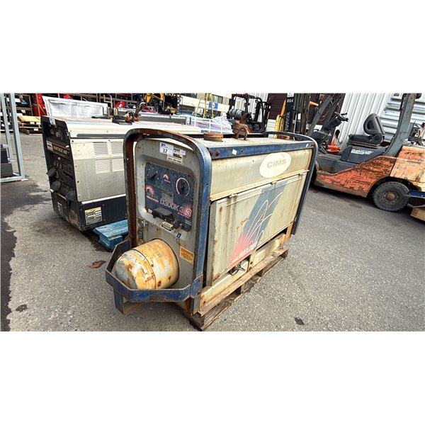 RED-D-ARC D300K 3+3 HEAVY DUTY INDUSTRIAL DIESEL POWERED WELDING POWER SOURCE *NO CABLES OR STINGER*