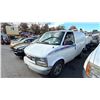 Image 1 : 2004 GMC SAFARI, 2DR VAN, WHITE, VIN 1GTDM19X14B508676,