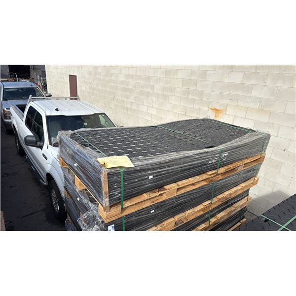 PALLET OF 15 HEAVY DUTY INDUSTRIAL 47" X 95" PLASTIC CONSTRUCTION SITE ROADBED PROTECTION MATS