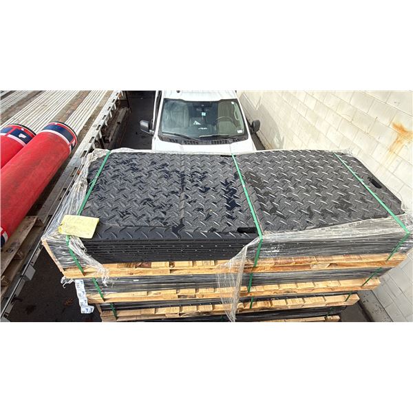 PALLET OF 15 HEAVY DUTY INDUSTRIAL 47" X 95" PLASTIC CONSTRUCTION SITE ROADBED PROTECTION MATS