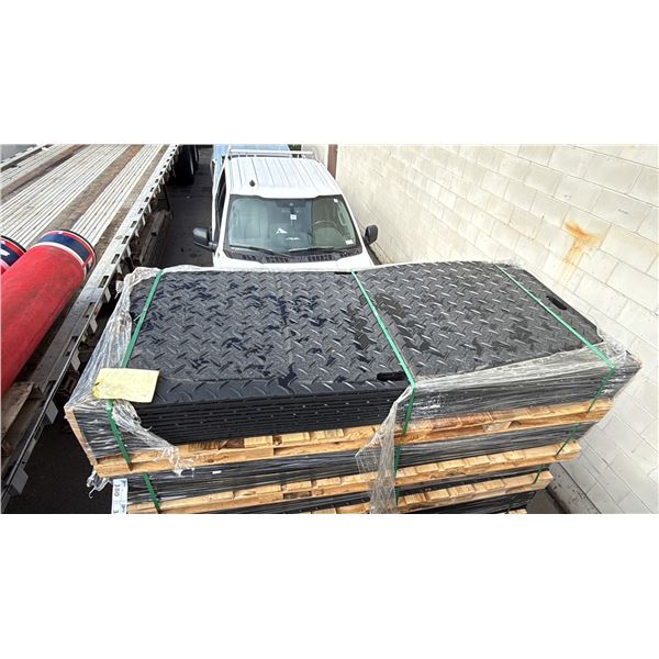 PALLET OF 15 HEAVY DUTY INDUSTRIAL 47" X 95" PLASTIC CONSTRUCTION SITE ROADBED PROTECTION MATS