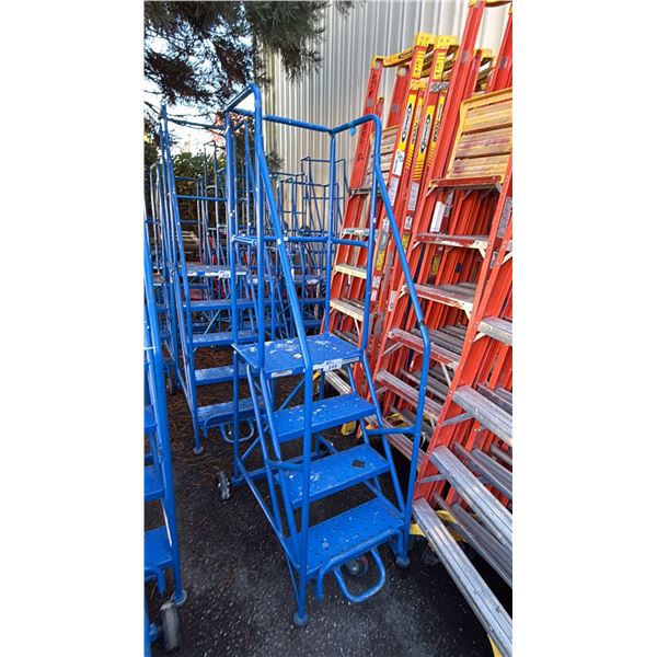 CANWAY 4H-20 HEAVY DUTY BLUE 4 STEP NARROW MOBILE WAREHOUSE STAIRS WITH 20" X 15" PLATFORM