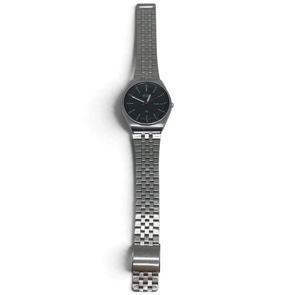Vintage Seiko Date/Day Stainless Steels Quartz Watch - Model 8223-7049