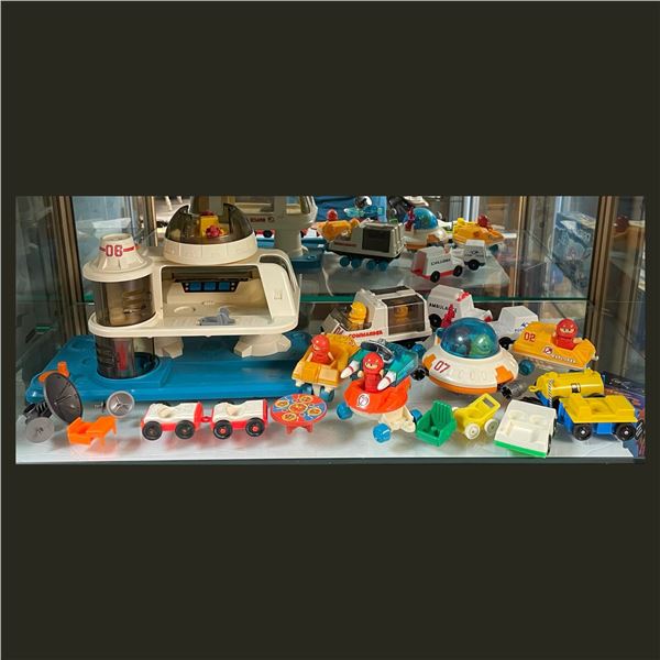Playmobil Space Station Playset with Vehicles, Figures and Accessories