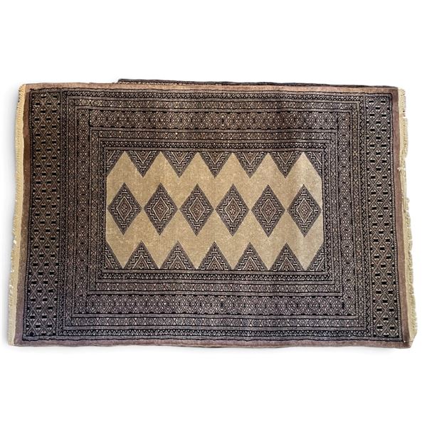 Hand-Knotted 100% Wool Area Rug - 33" x 48"