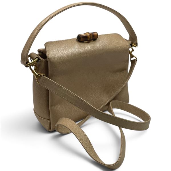 Gucci-Labeled Beige Handbag with Top Handle and Detachable Shoulder Strap