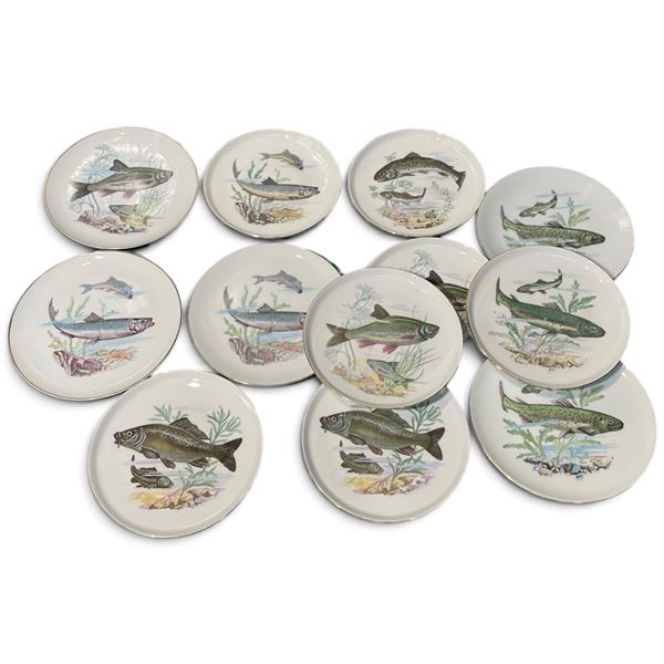 Group of 12 - Vintage 1950s Ena Pottery Japanese Fish Collectible Plates, Dia 18cm each
