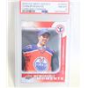 Image 1 : MCDAVID ROOKIE CARD GRADED 8 MEMORABLE MOMENTS UD