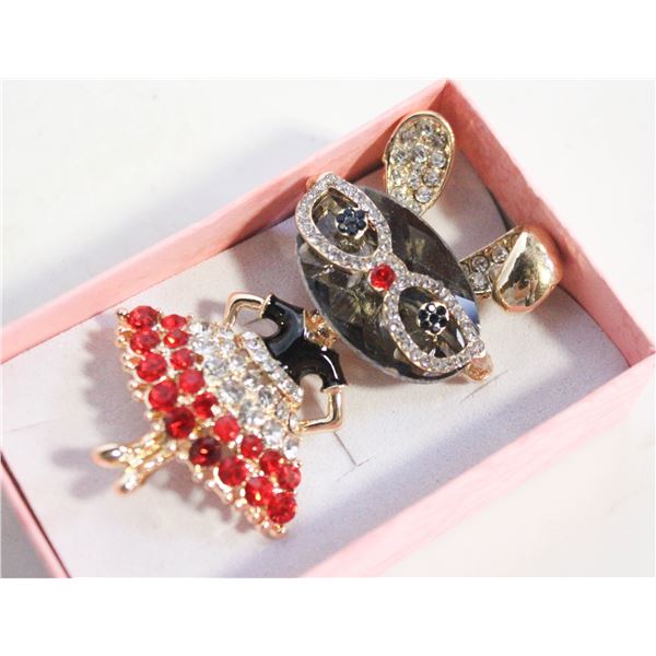 NEW LARGE CAT ROOCH WITH CLEAR RHINESTONES