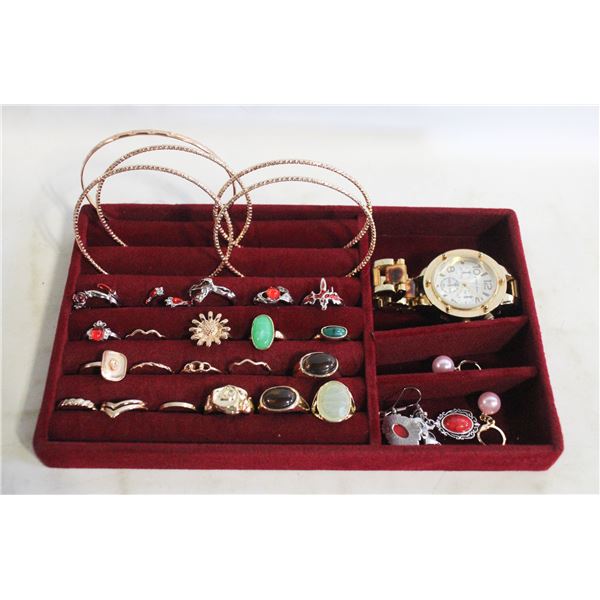 JEWELRY ORGANIZER TRAY WITH RINGS , BANGLES AND