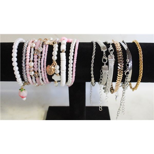 NEW JEWELRY ORGANIZER WITH 20 BRACELETS