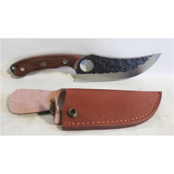 NEW WOOD HANDLED HUNTING KNIFE