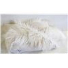 Image 1 : SHEEPSKIN STYLE FLOOR MAT