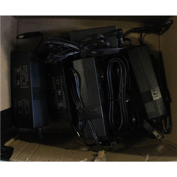 4 POWER SUPPLYS 15VDC 4A