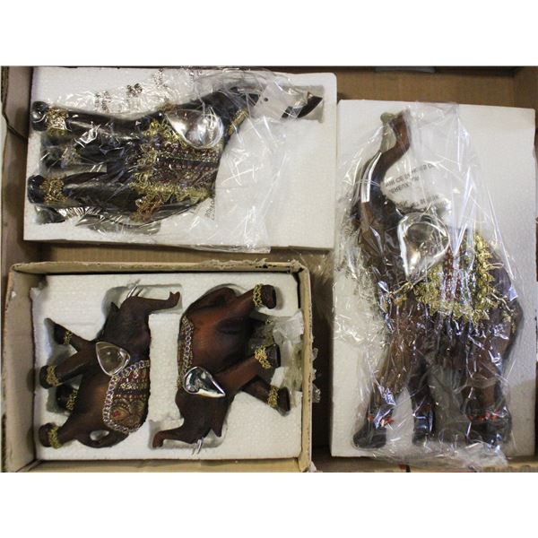 BUNDLE OF ELEPHANT DECOR STATUES