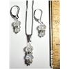 Image 1 : 15)  SET OF CLEAR SWAROVSKI PENDANT