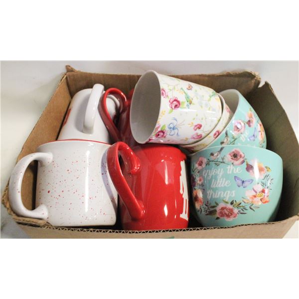 DECORATIVE CERAMIC ITEMS- BOX LOT ASSORTED