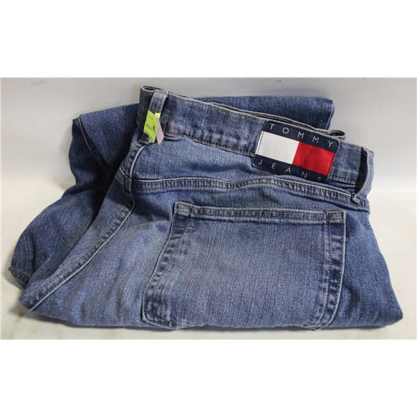 MEANS 36X32 TOMMY JEANS