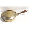 Image 1 : VINTAGE ITALIAN BRASS BED-WARMING PAN