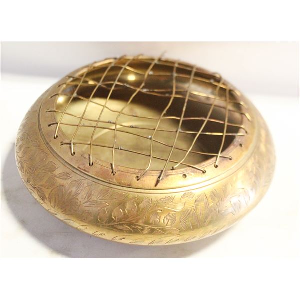VINTAGE BRASS FLOWER FROG BOWL.