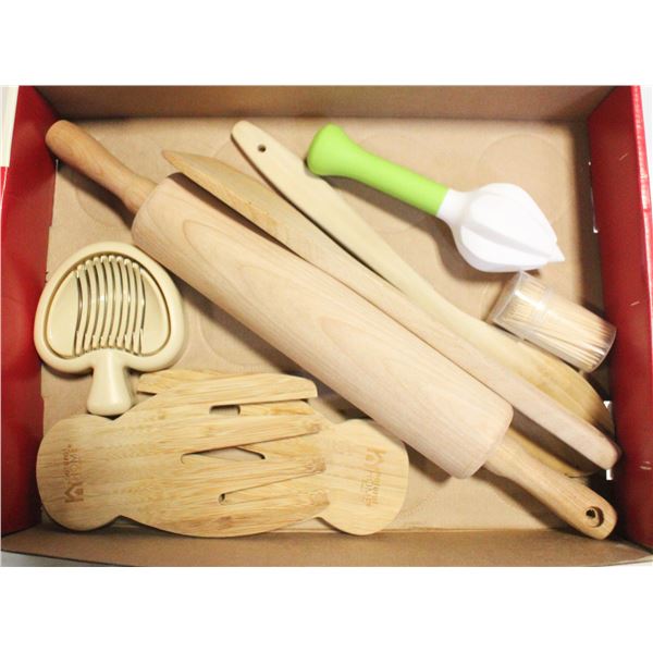 BEAR CLAWS PLUS OTHER WOODEN