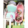 Image 1 : MY LIFE SALON CHAIR WITH VANITY/RACK/