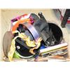 Image 1 : BOX OF HALLOWEEN DECORATIONS AND ITEMS