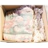 Image 1 : VINTAGE TEXTILE/LINENS ASSORTED