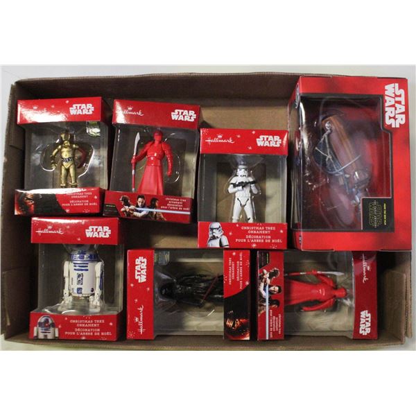 BUNDLE OF NEW STARWARS COLLECTABLES