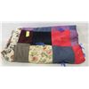 Image 1 : ESTATE FULL SIZE HANDMADE PATCHWORK QUILT