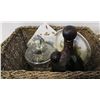 Image 1 : ESTATE DECOR INCLUDING CRYSTAL LIDDED