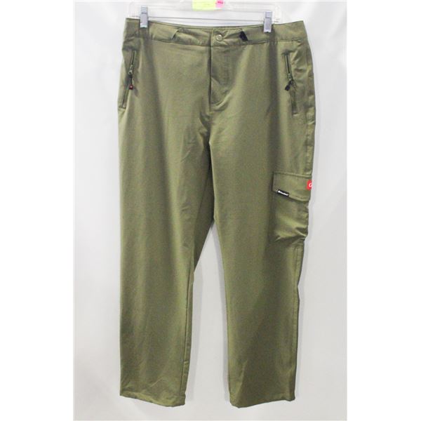 ESTATE LADIES SZ 8 CANADIANA ARMY GREEN