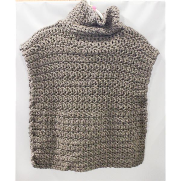 ESTATE HANDMADE KNITTED/CROCHETED