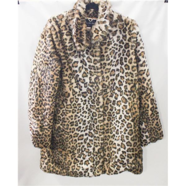 NEW WITH TAGS LADIES MED BELLIVERA