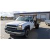 Image 2 : BAILIFF SEIZED: 2003 CHEVROLET SILVERADO 3500HD FL