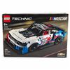 Image 1 : LEGO TECHNIC NASCAR CAMARO 672PC SET 42153