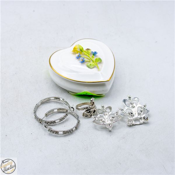 COALPORT BONE CHINA ENGLAND TRINKET BOX W/