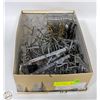 Image 1 : BOX OF PLATE DISPLAY HOLDERS