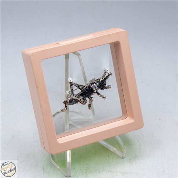 NEW GRASSHOPPER BROOCH SILVER TONE