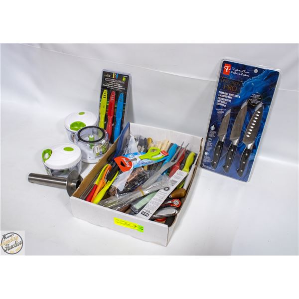 FLAT OF MISC KITCHEN ITEMS