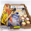 Image 1 : BOX OF ART PAINTS